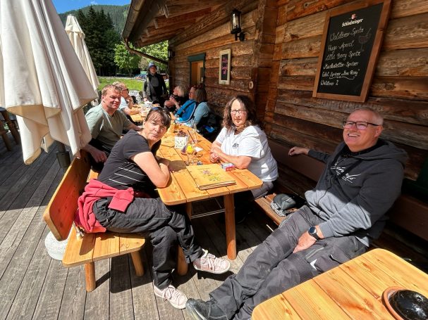 Kurvenpause in der Waldhäuslalm in Schladming Kurvenpause in der Waldhäuslalm in Schladming